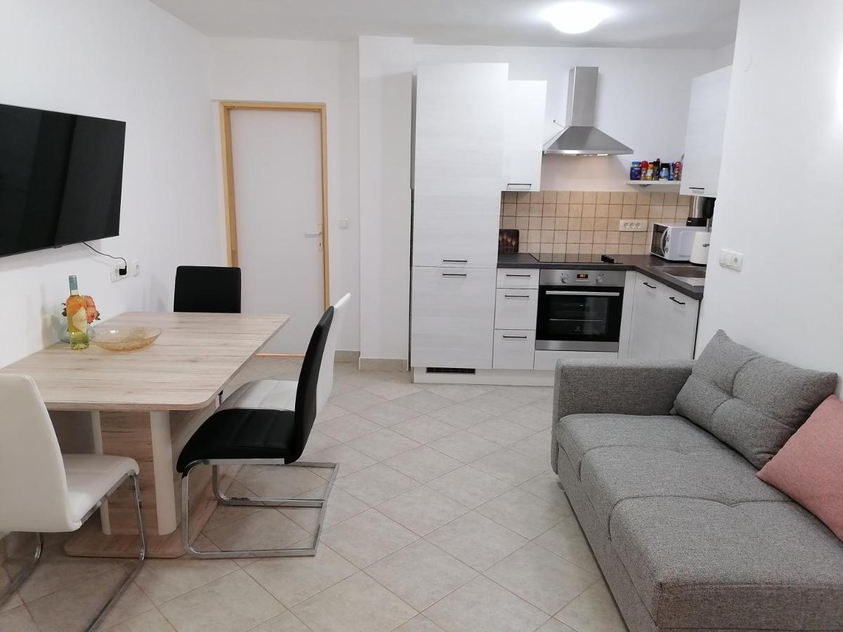 Kika Apartment Dramalj Ngoại thất bức ảnh